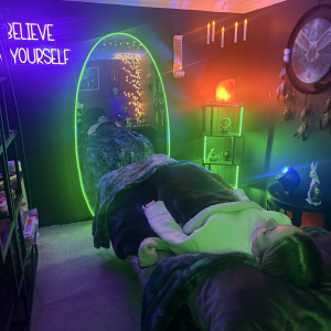 Reiki + Crystal Healing + 2 Oracle Card Reading
